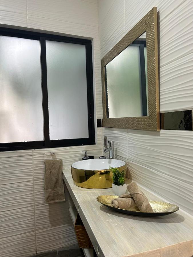 Villa Celebre Venus Playacar - 24 Pax