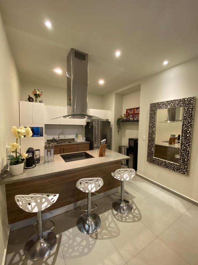 Spectacular Two Bedrooms Ph With Private Rooftop And Jacuzzi Căn hộ