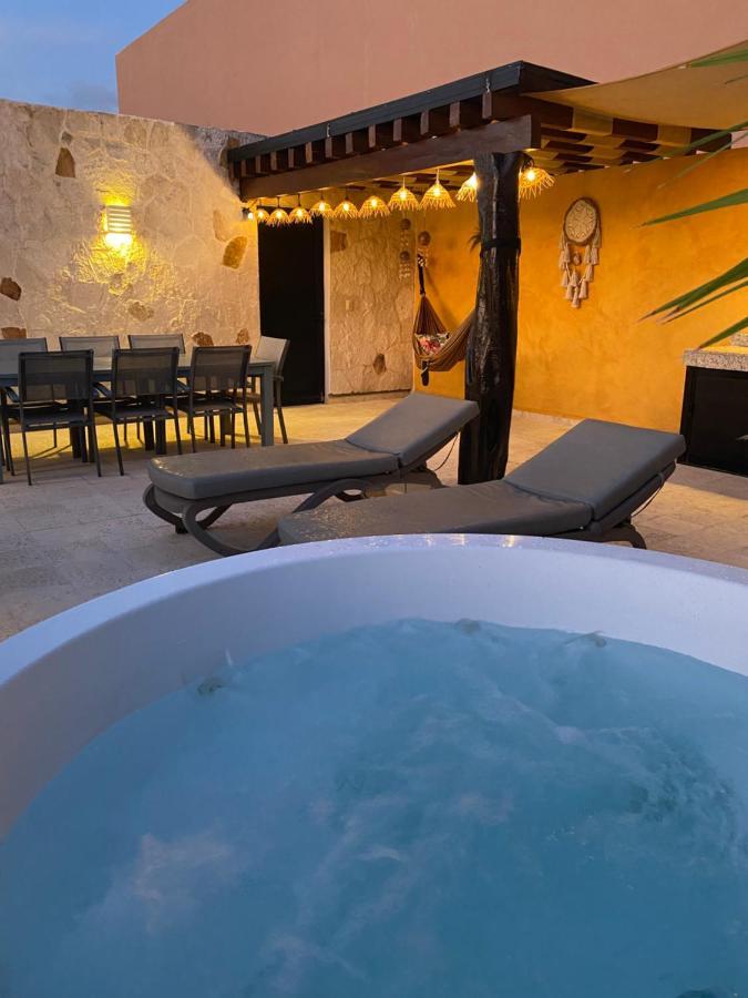 Spectacular Two Bedrooms Ph With Private Rooftop And Jacuzzi *
