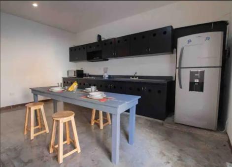 House Lounge/ Pasos De La 5ta Av, Excelente Ubicacion *