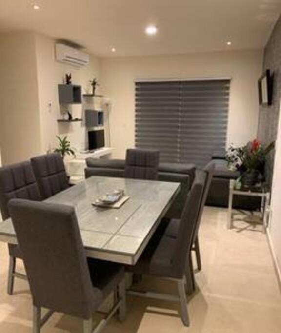 Penthouse Selvanova Coto6 Apartment