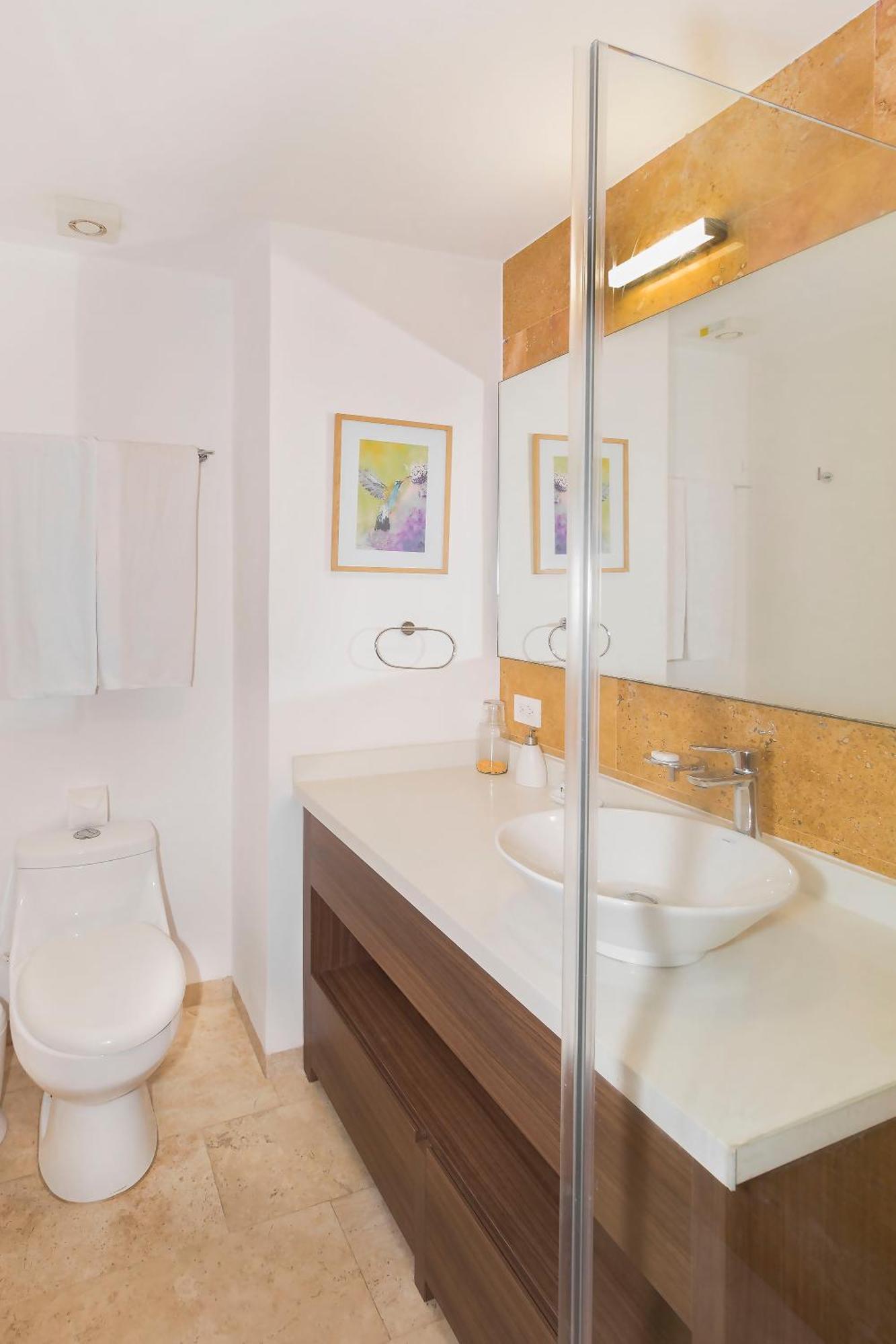 Luxurious & Attractive The Shore I Apartment