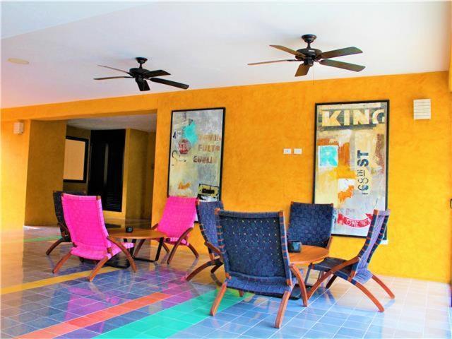 Căn hộ Spectacular Two Bedrooms Ph With Private Rooftop And Jacuzzi