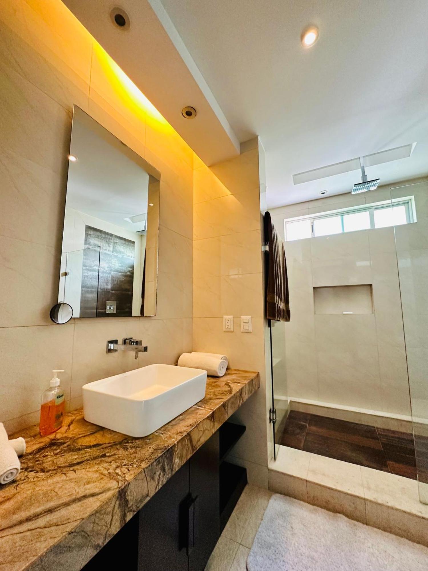 Căn hộ Oasis 12