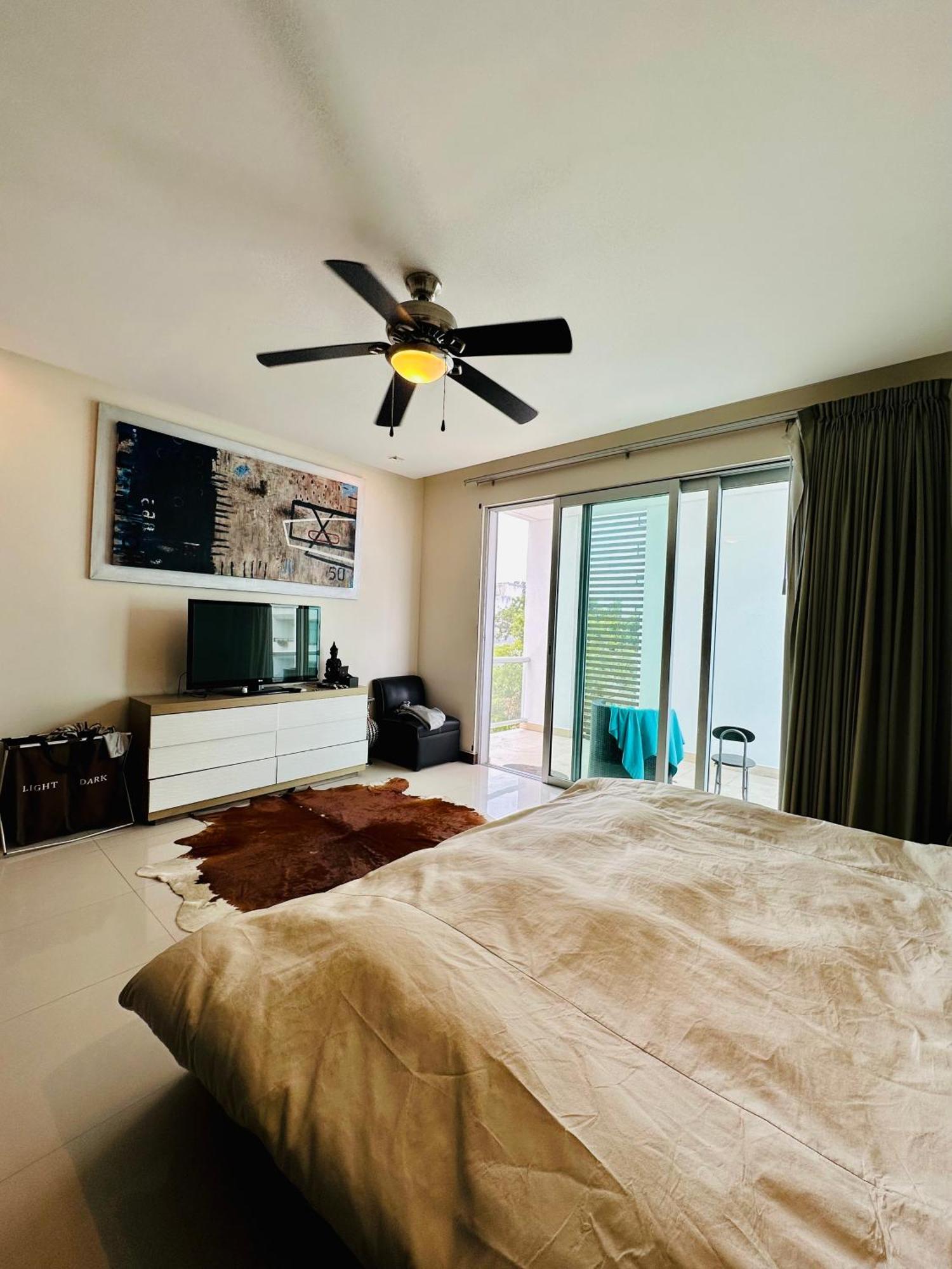 Căn hộ Oasis 12 *