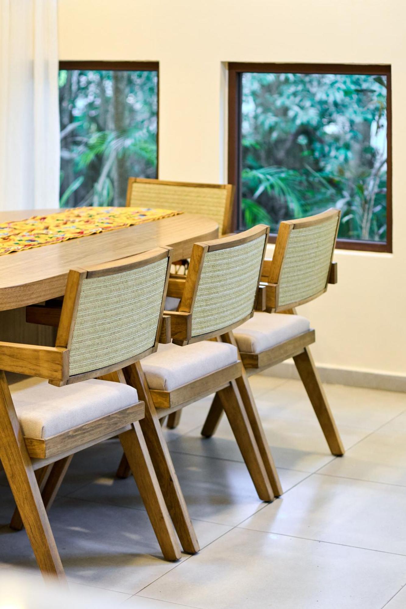 Spacious And Stylish Vacation For 8 With Private Pool And Large Terrace Holiday home *