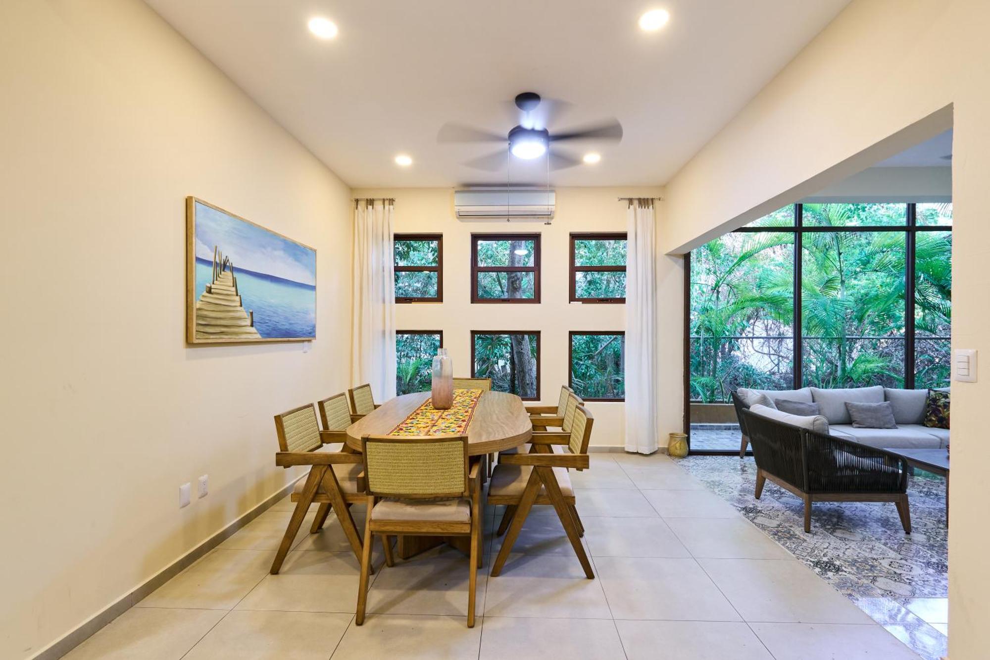 Spacious And Stylish Vacation For 8 With Private Pool And Large Terrace Holiday home *