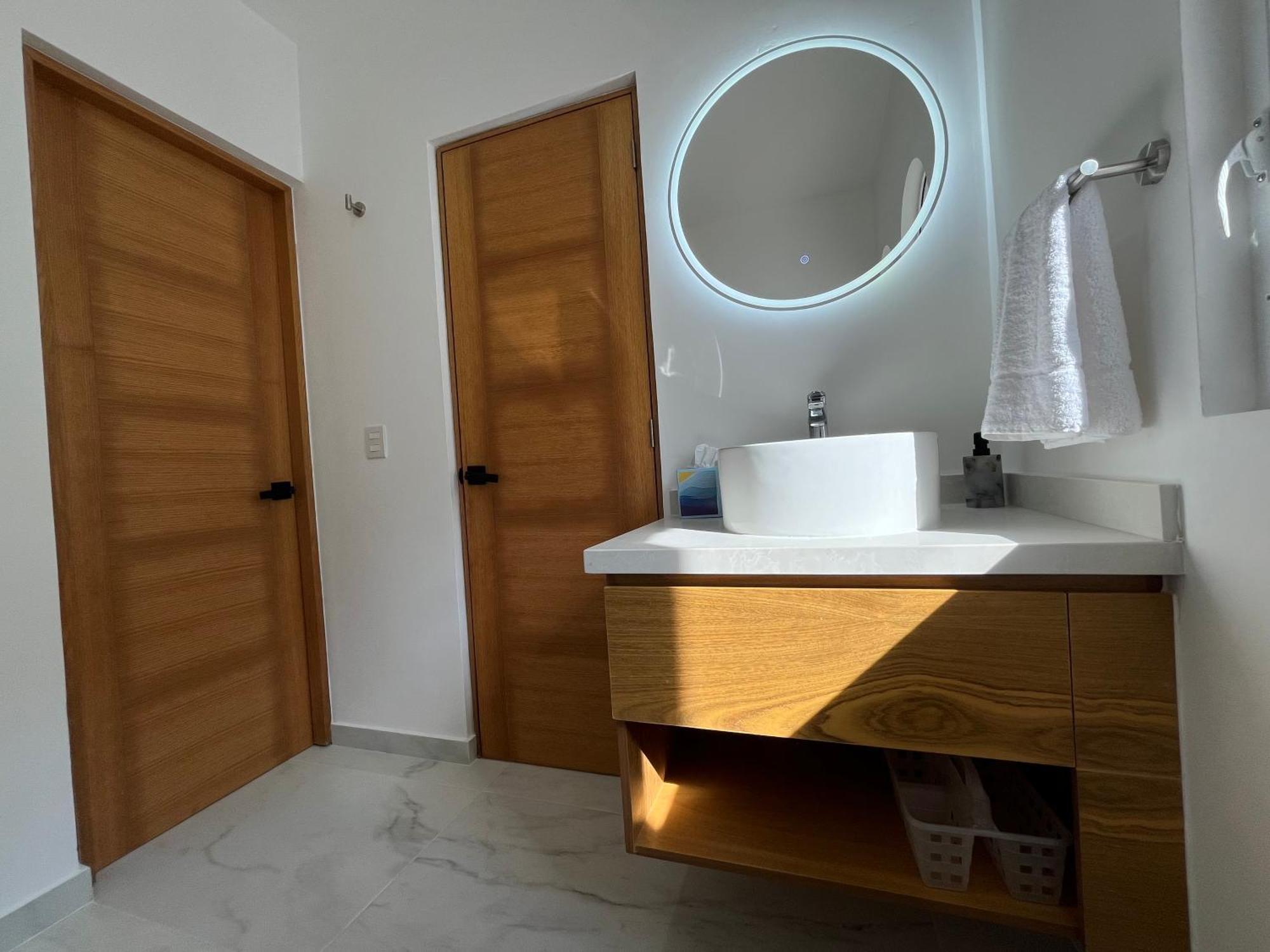 Espectacular Townhouse Renovado 3 Rec 3 Banos * Playa del Carmen