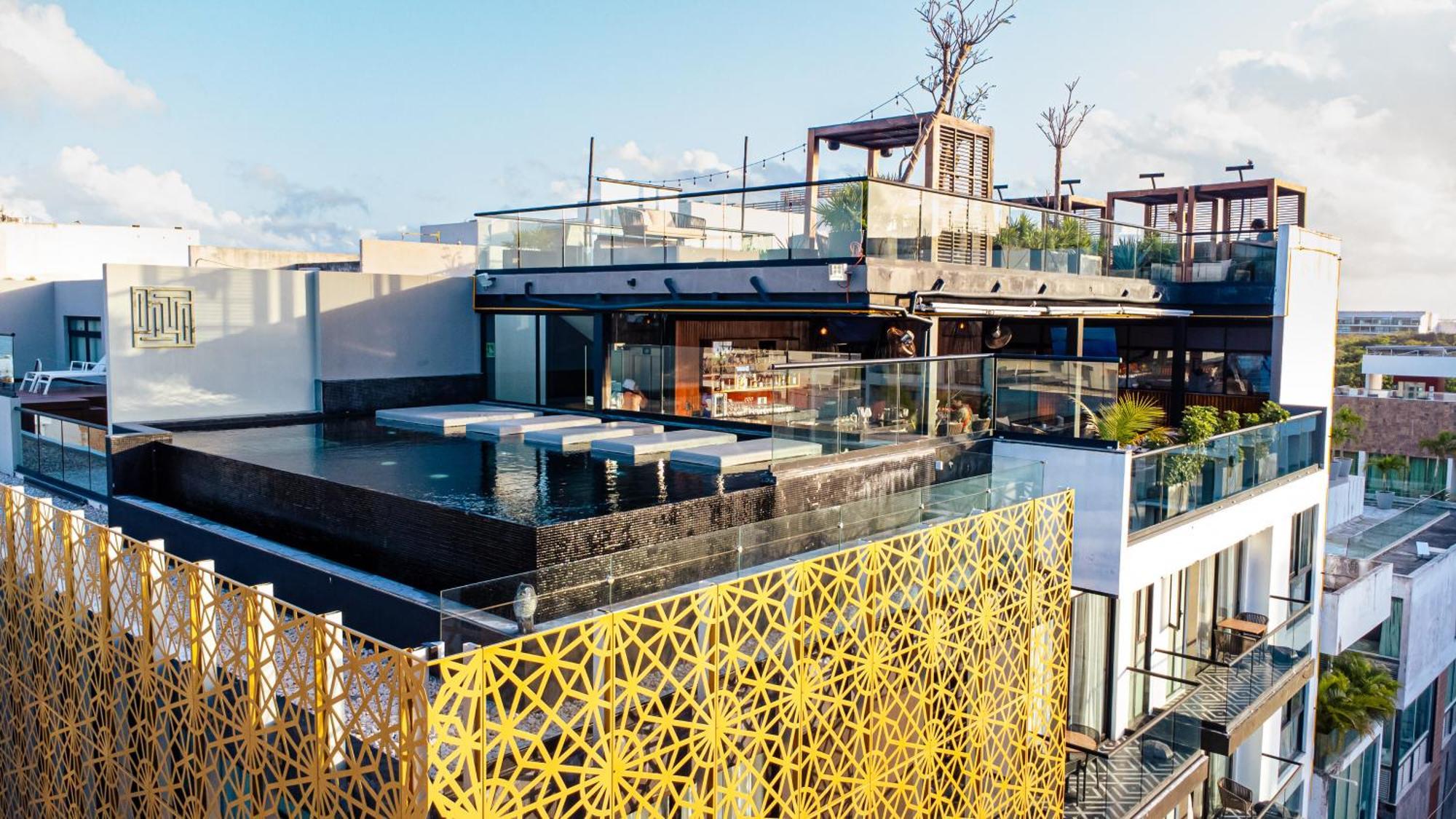 It Boutique & Restaurant Hotel