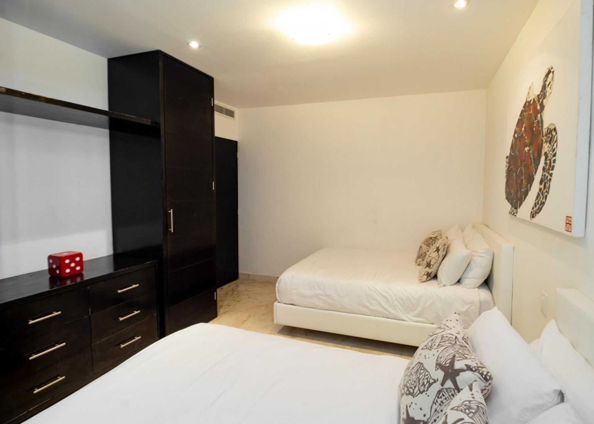 Apartment Elements Penthouse 6