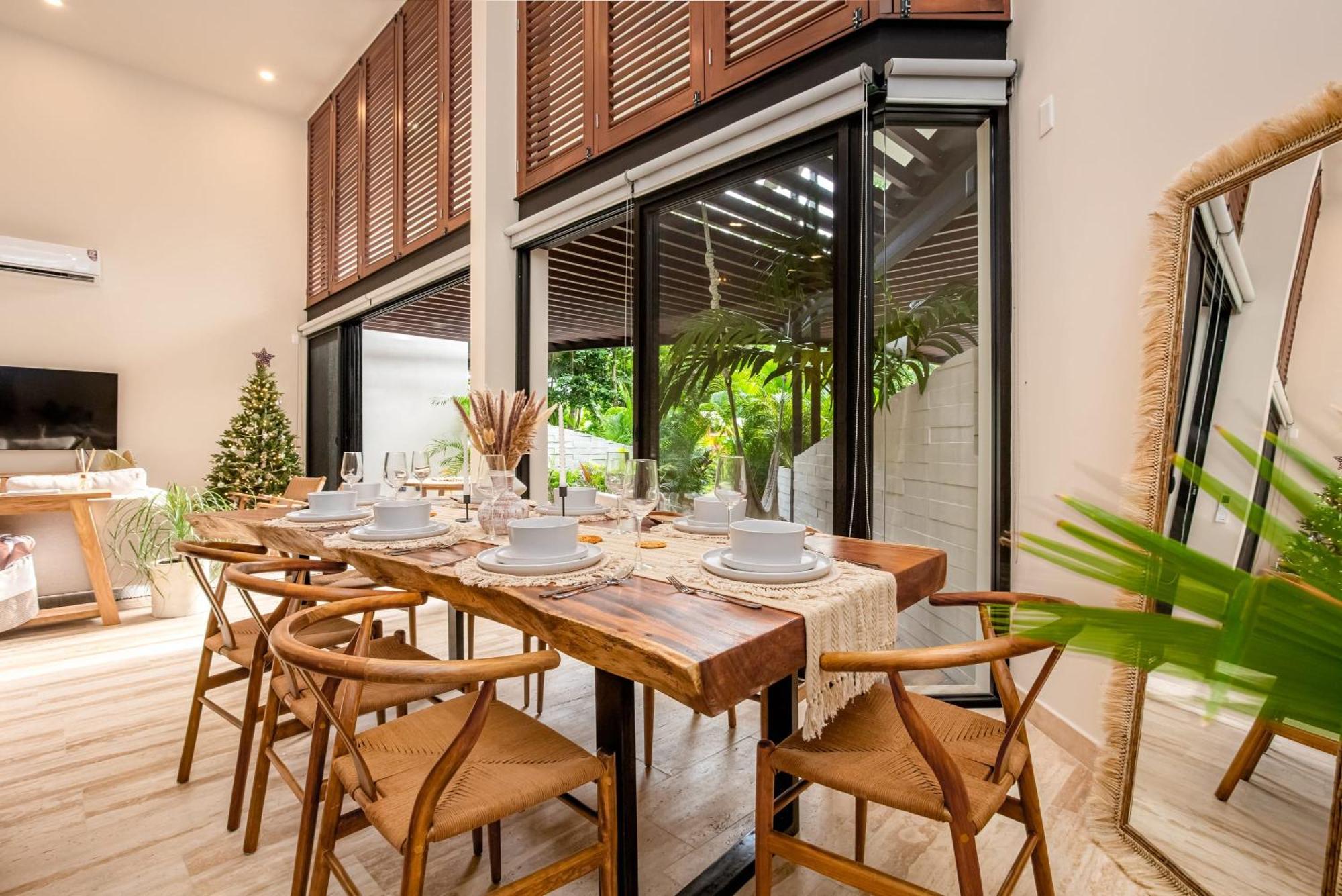 Holiday home Chic Resort-style In *