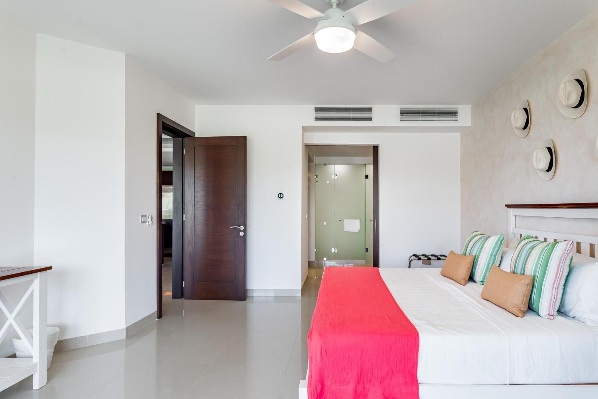 Apartahotel Mareazul At