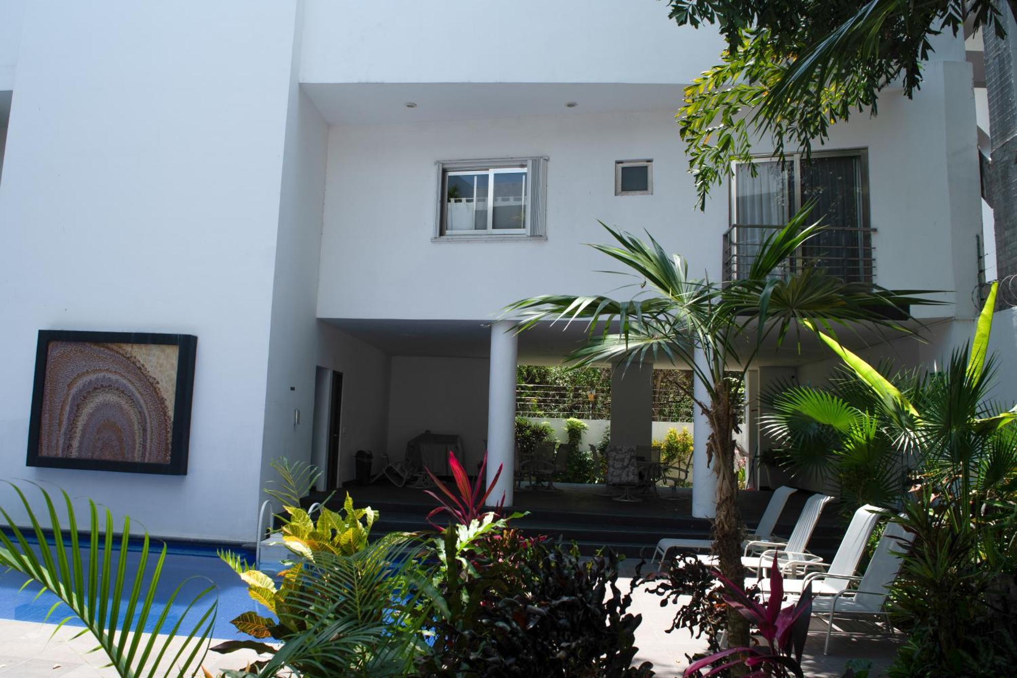 Almarea Vacation Khách sạn 3*