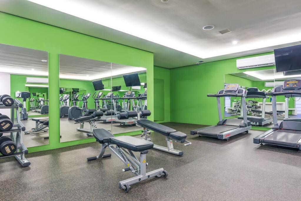 Beautiful And Centric 1br Ph Private Pool Apartment *