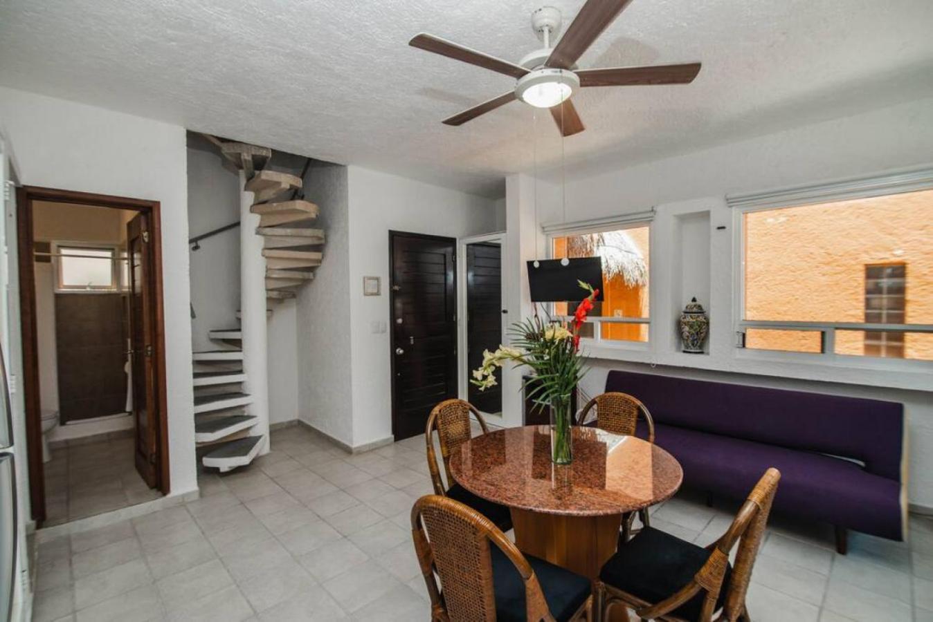 1br With Balcony And Terrace, 1 Block From 5th Av Playa del Carmen