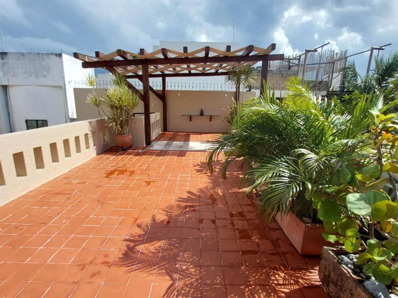 1br With Balcony And Terrace, 1 Block From 5th Av Apartment Playa del Carmen