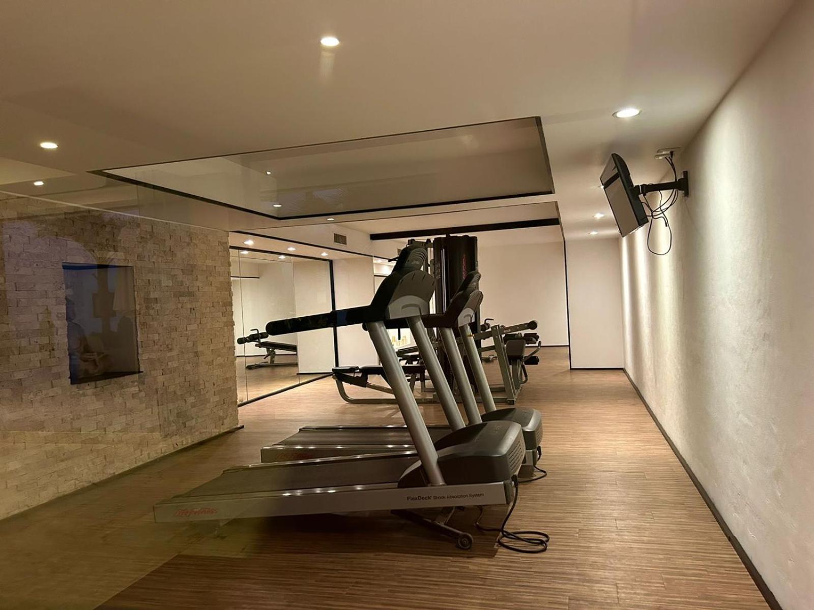 Aldea Thai Beachfront Apartamento *