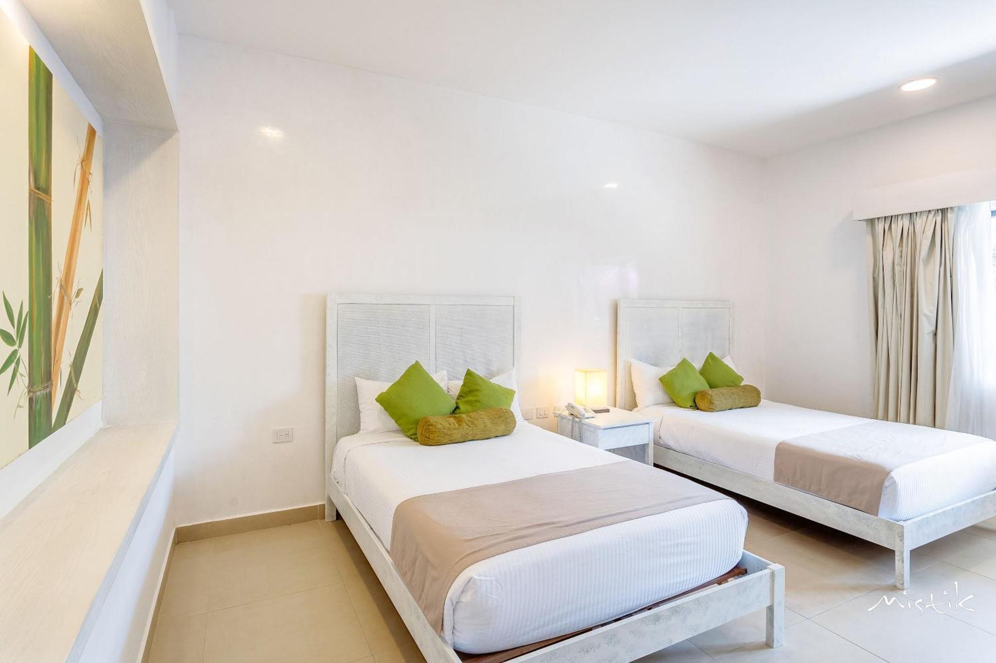 Aldea Thai L Resort-style Pool & Gym Căn hộ Playa del Carmen