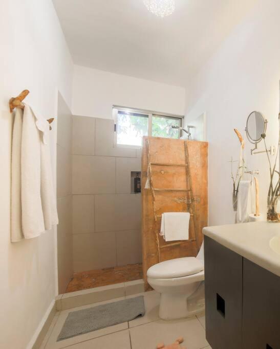 Lovely 2 Bdrm In Gated Community & Pool View Apartamento Playa del Carmen