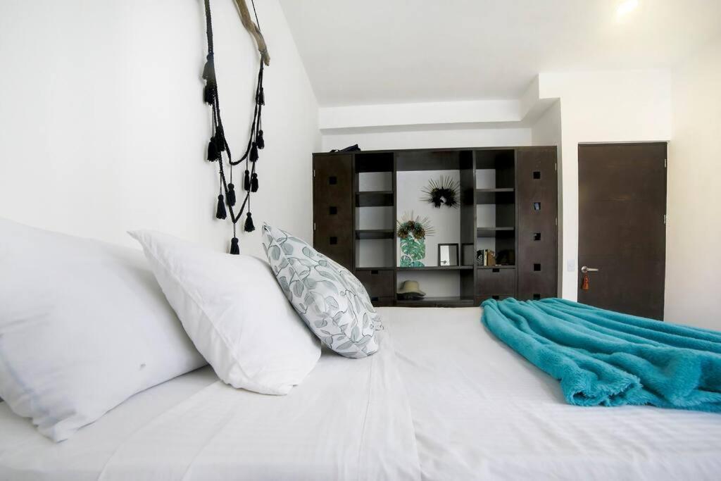 Lovely 2 Bdrm In Gated Community & Pool View Apartamento *