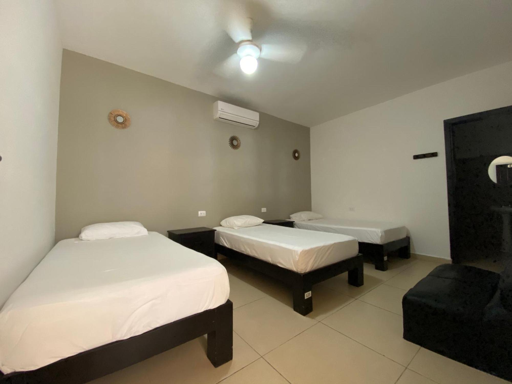 Hostel We Playa *