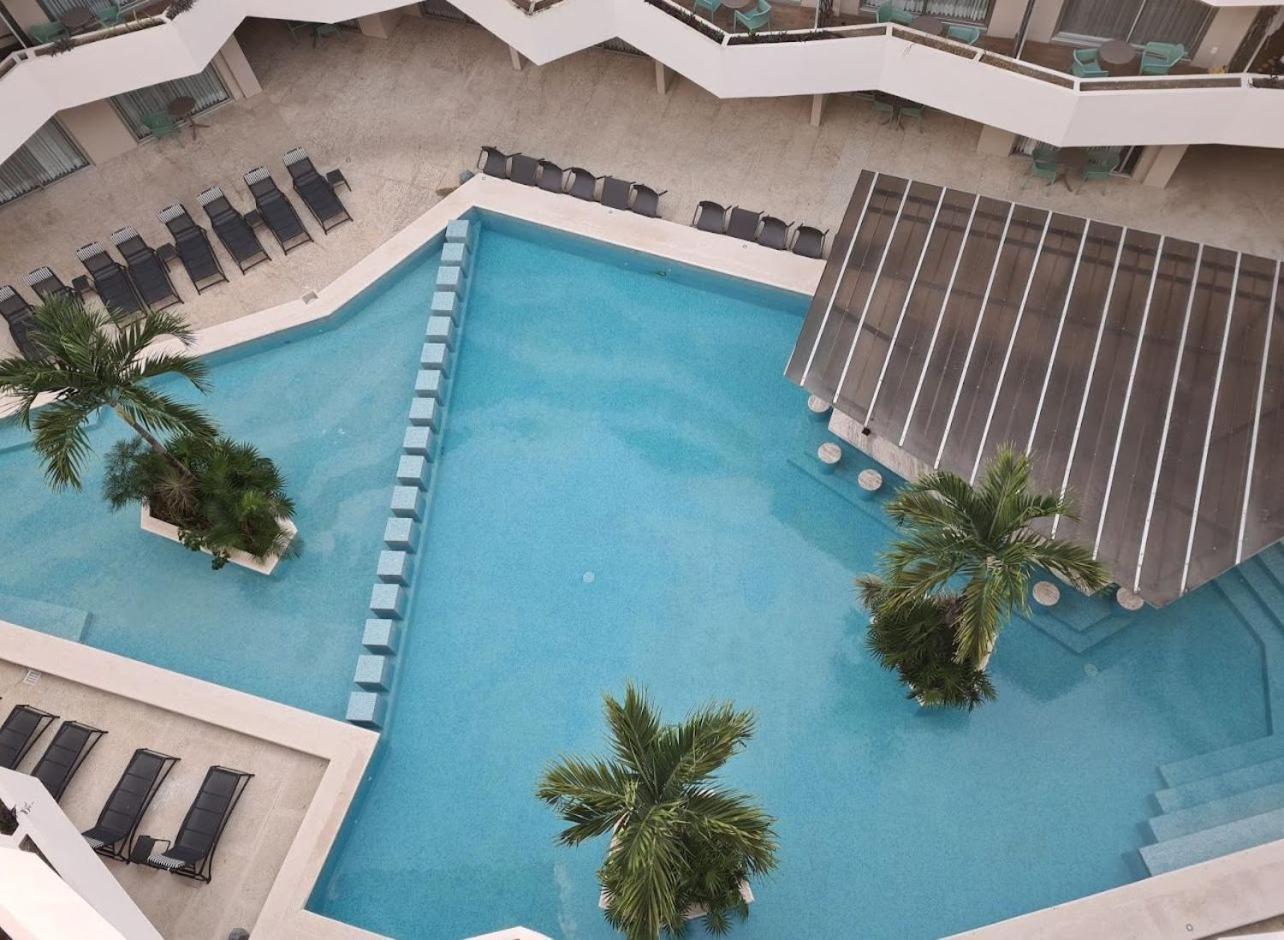 Moderno Departamento En Playa del Carmen