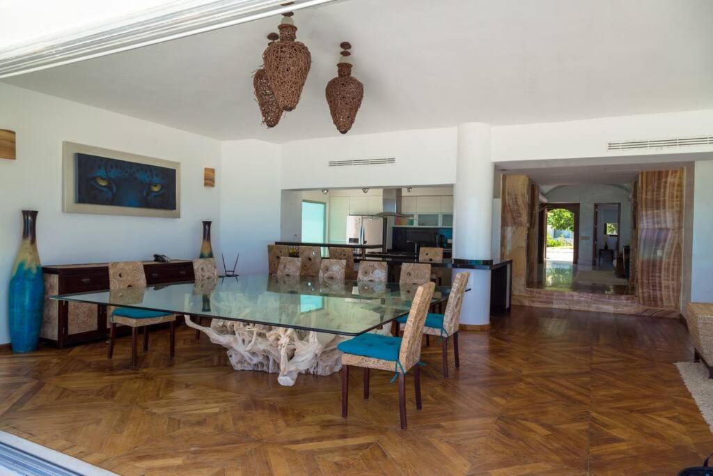 Casa Marmol Front Playa del Carmen