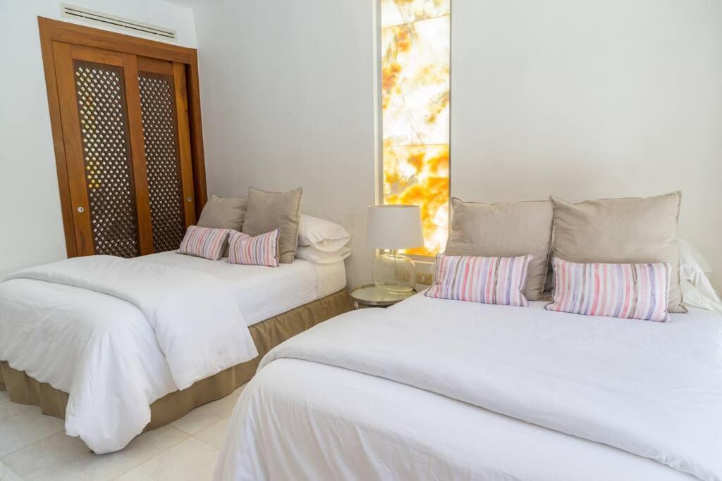 Casa Marmol Front * Playa del Carmen