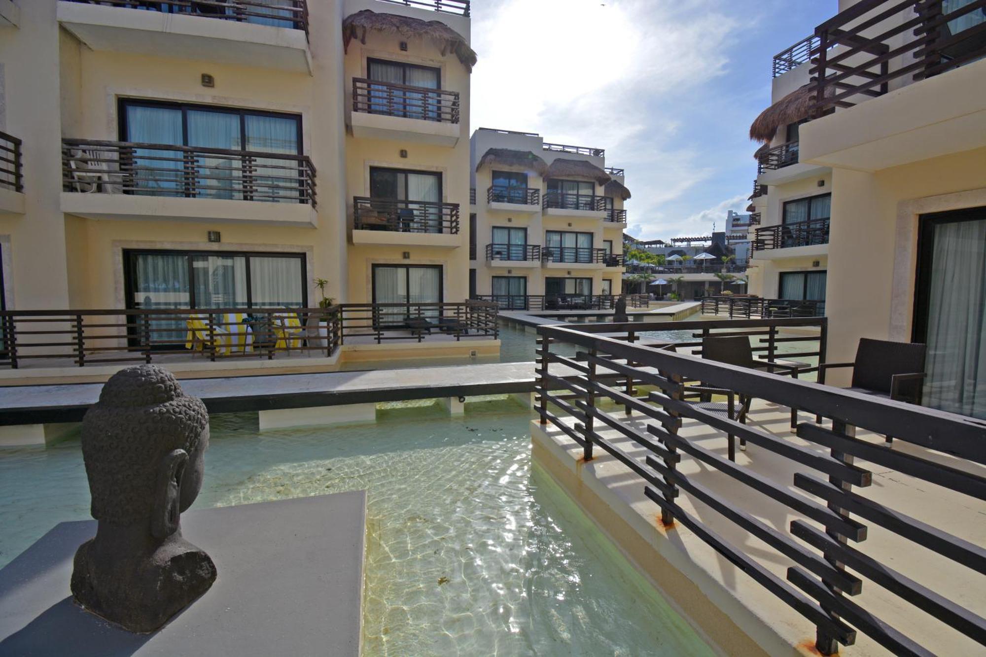 Aldea Thai Beachfront Apartamento *