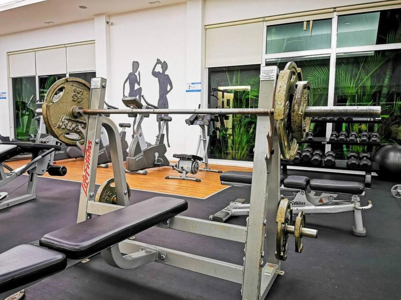 3br With Private Pool And Amenities