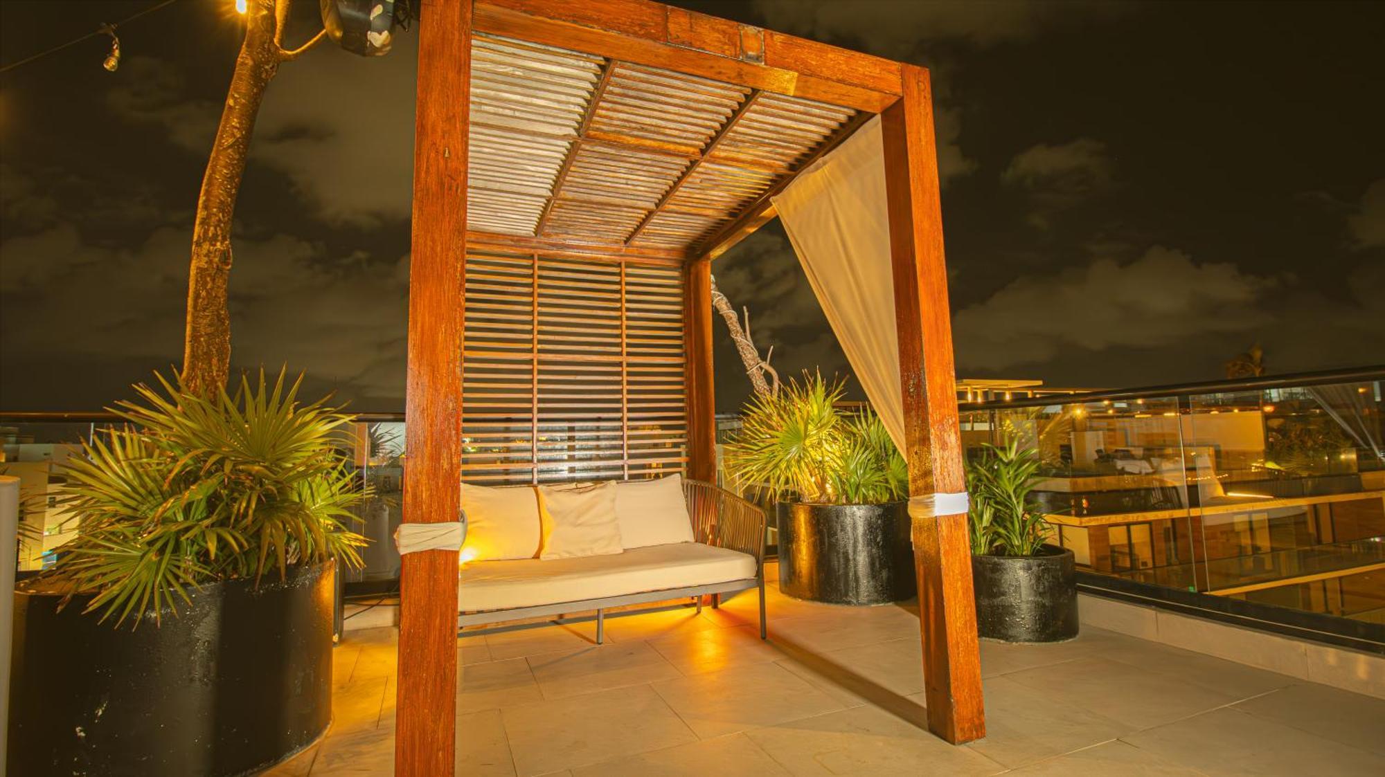 It Boutique & Restaurant Hotel