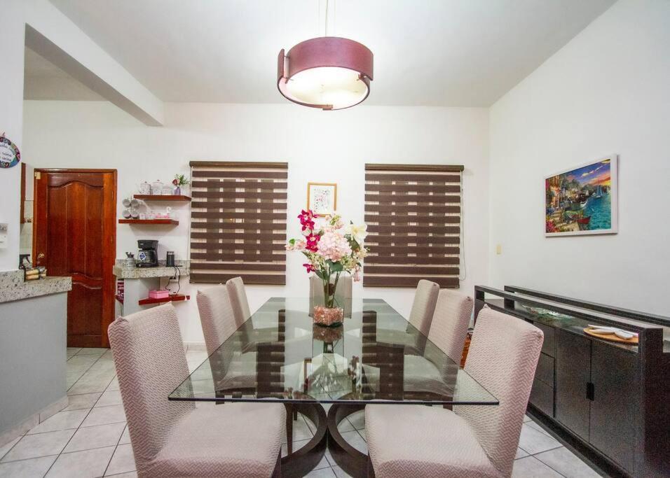 Ferienhaus Casa Con Alberca Y Amplio Espacio Tu Familia *