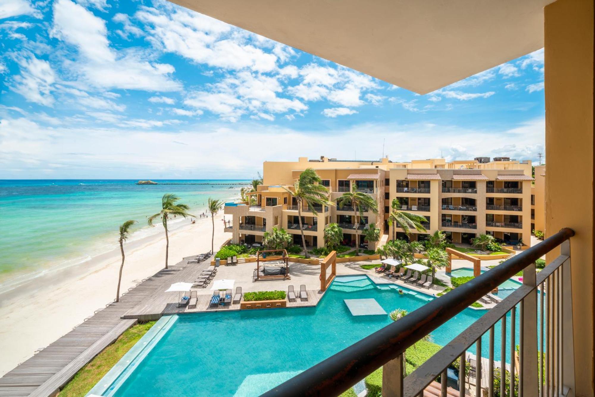 Surf 408 - Beachfront Stunning Ocean View Penthouse - At El Faro Holiday home Playa del Carmen