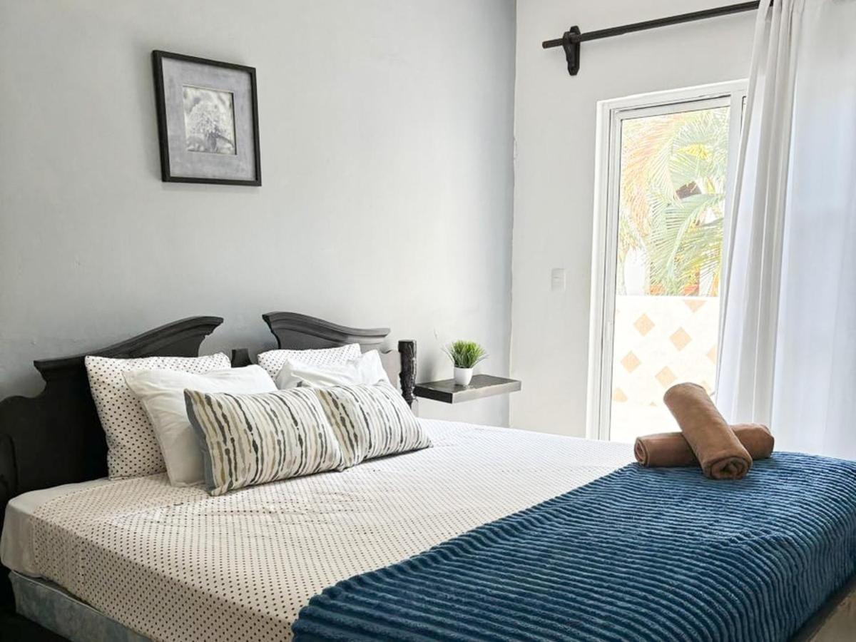 Spacious King Near & Quinta Apartment