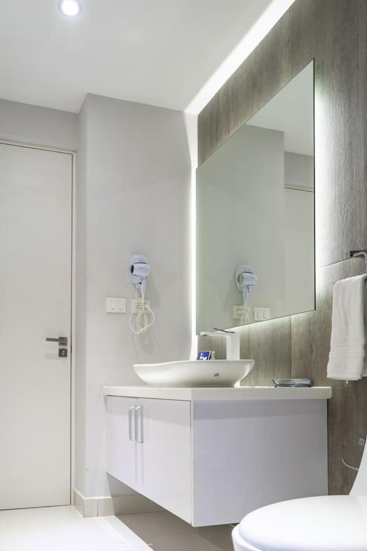 1br At Dk52 Sea View Rooftop With Jacuzzi And Pool Apartment