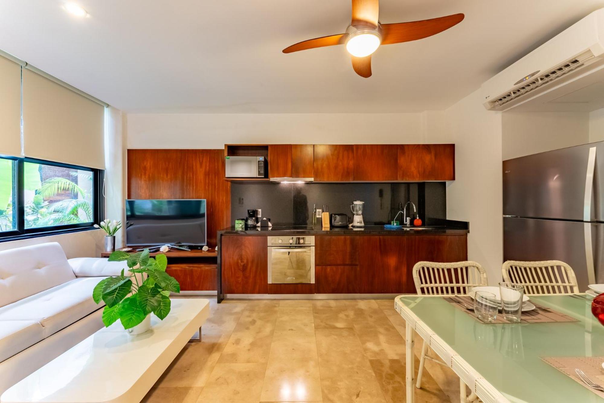 Kuxtal Luxury With Rooftop Apartment