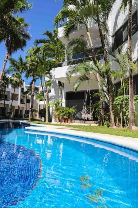 Apartment Lovely 2 Bdrm In Gated Community & Pool View *