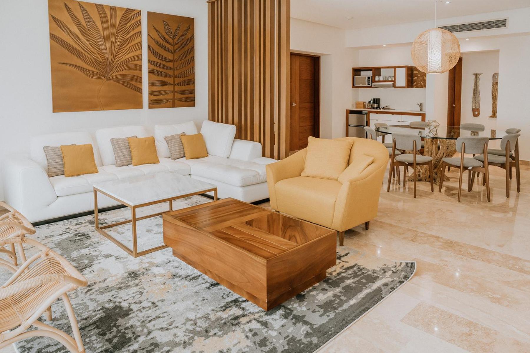 The Reef 28 & (adults Only) Khách sạn 5*