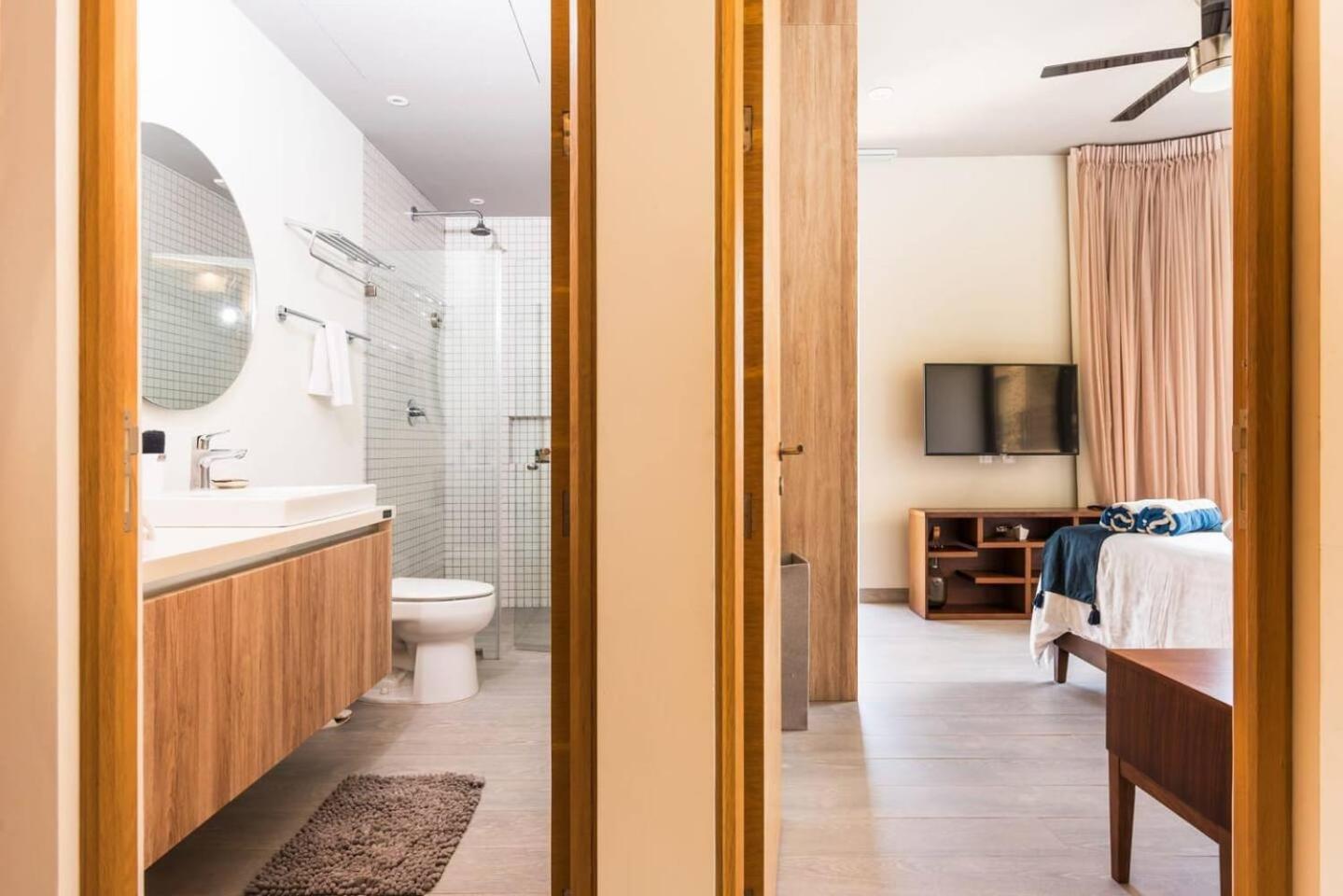Luxury 2br, Ocean View From Balcony And Rooptop