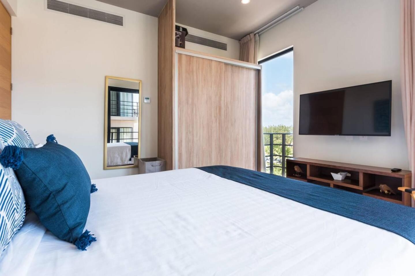 Luxury 2br, Ocean View From Balcony And Rooptop Apartment