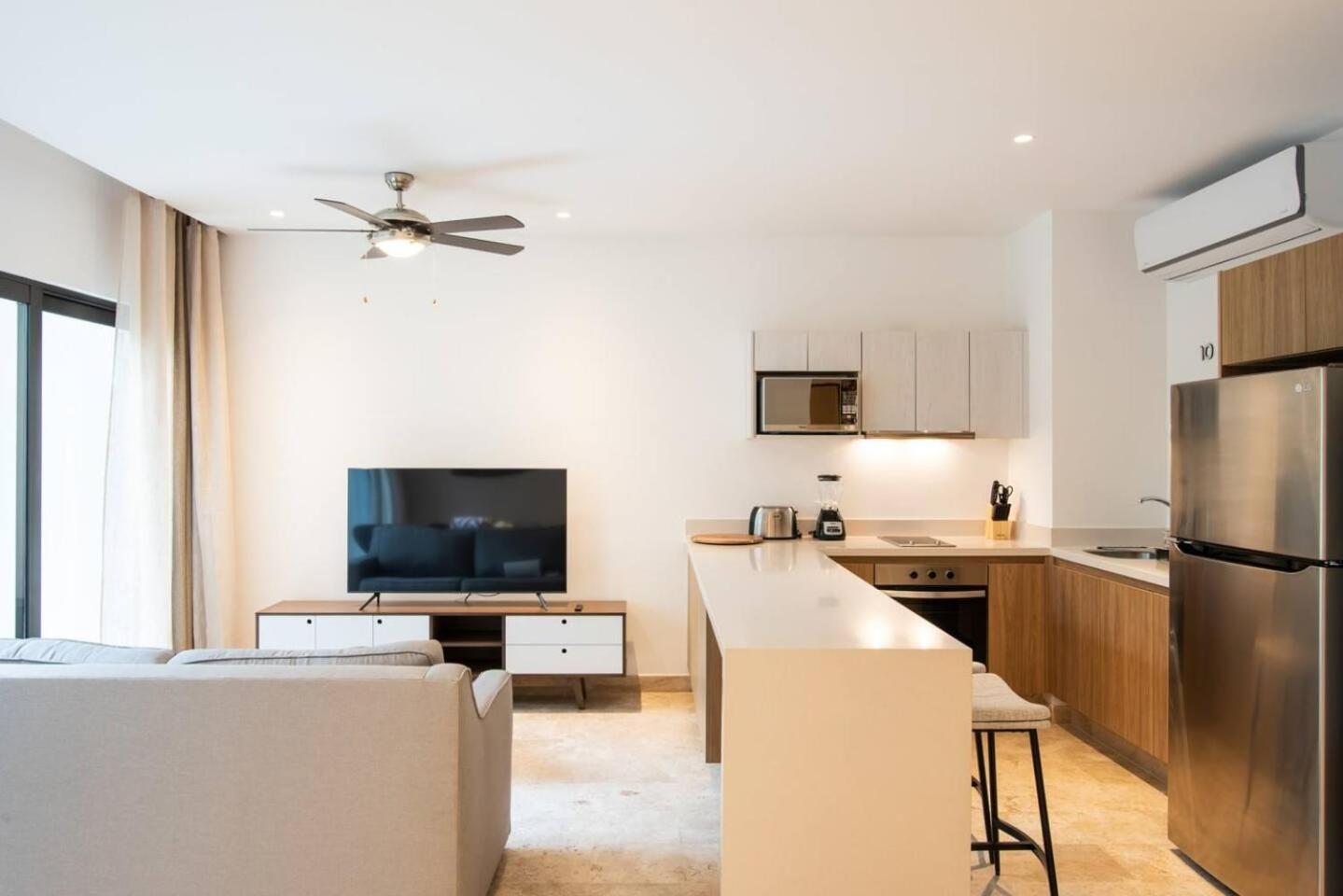 Beautiful 1br In The Heart Of Playa Playa del Carmen
