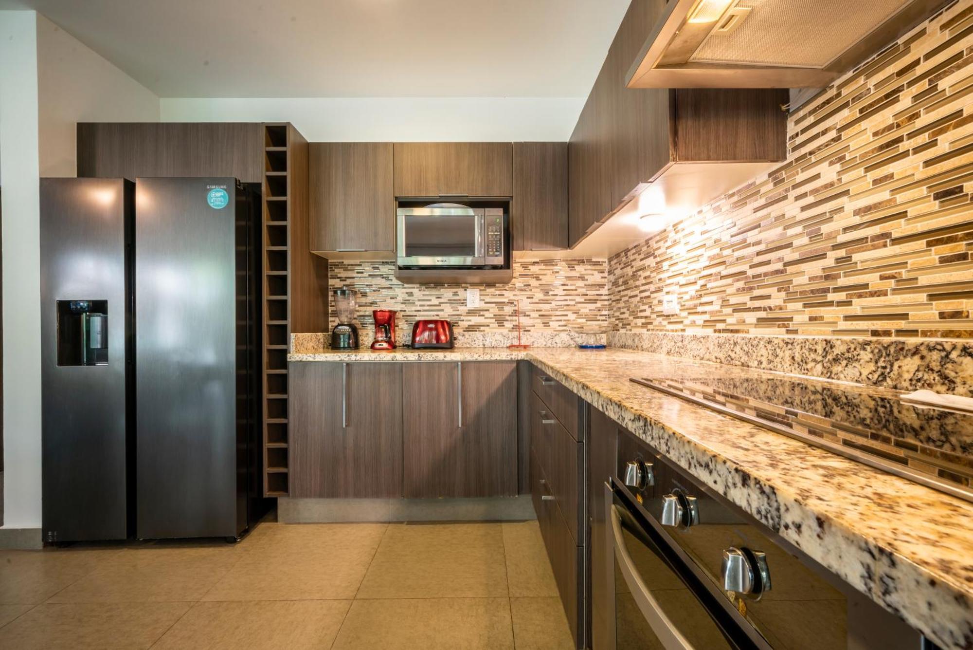 2 Bedroom With 4 Pools & Gym - Vaiven 124 - Playacar * Playa del Carmen