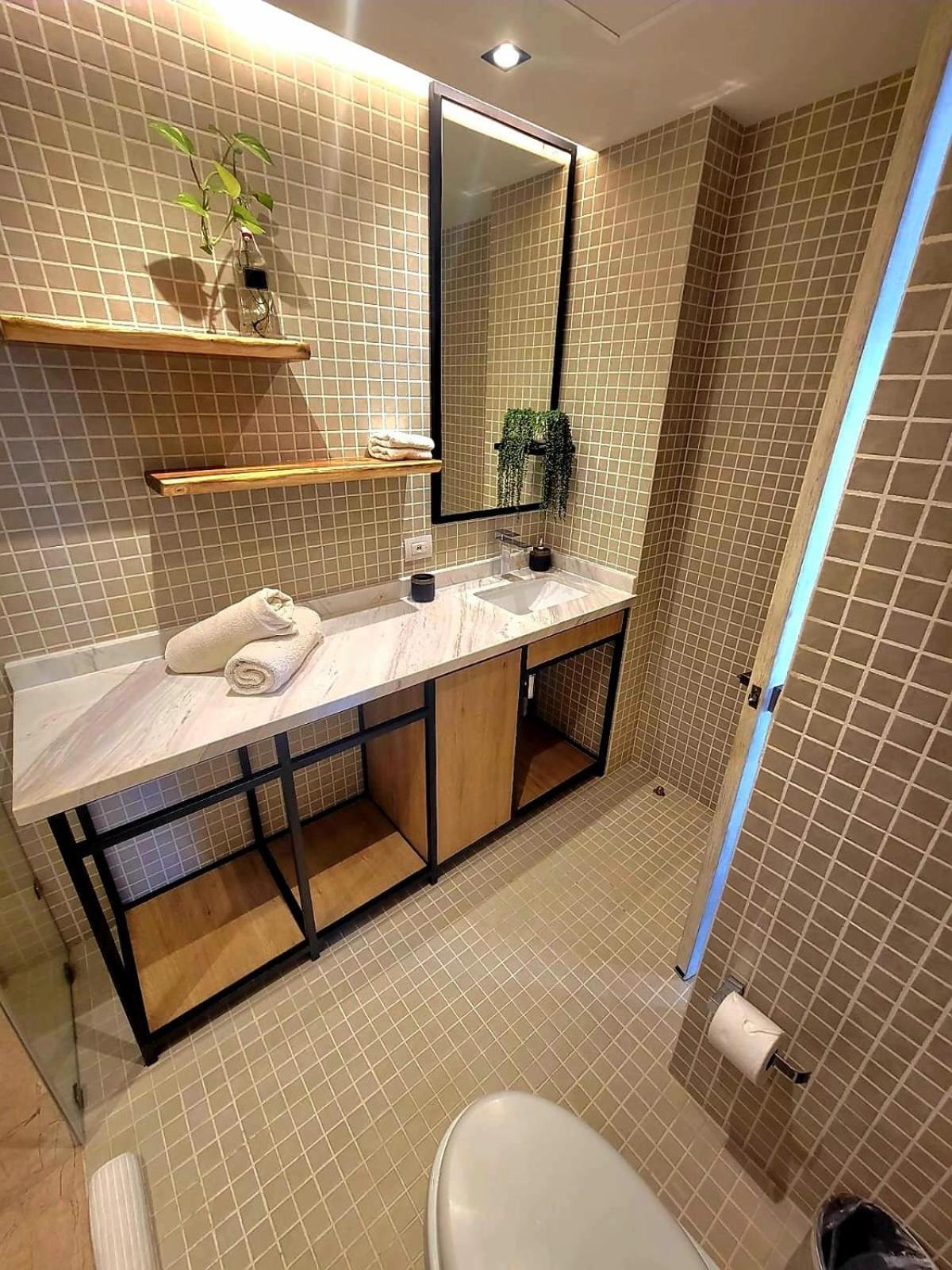 Apartment Luxury 1br Condo-amazing Oceanviews Prime Location Close To