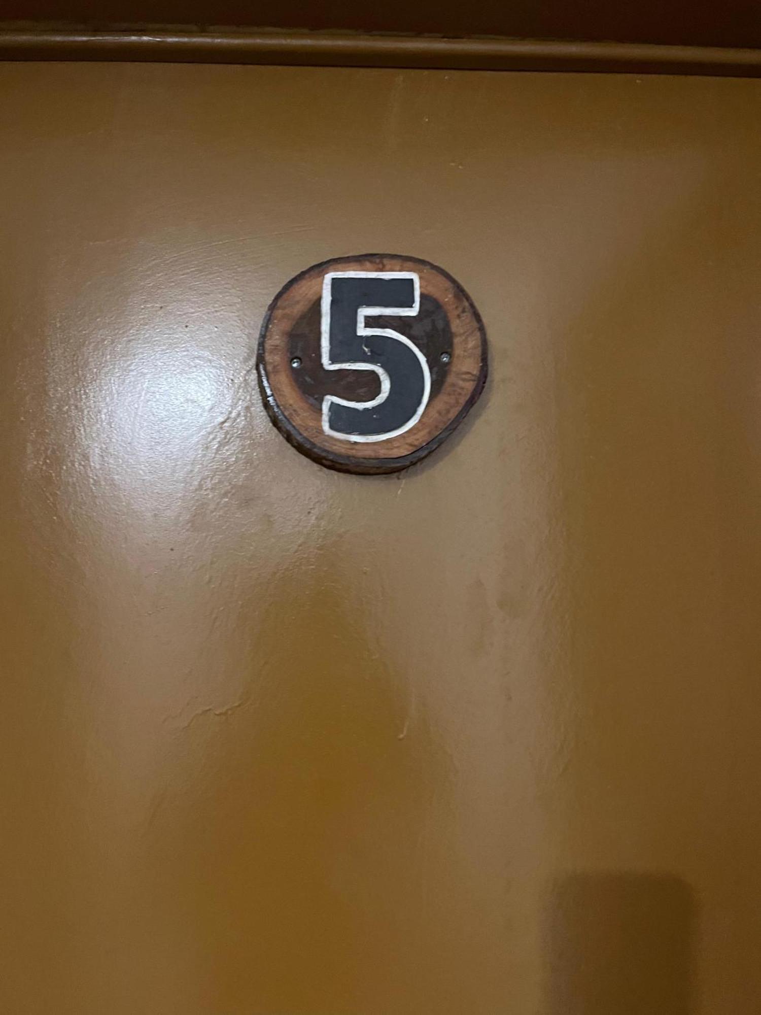 Apartments10 *