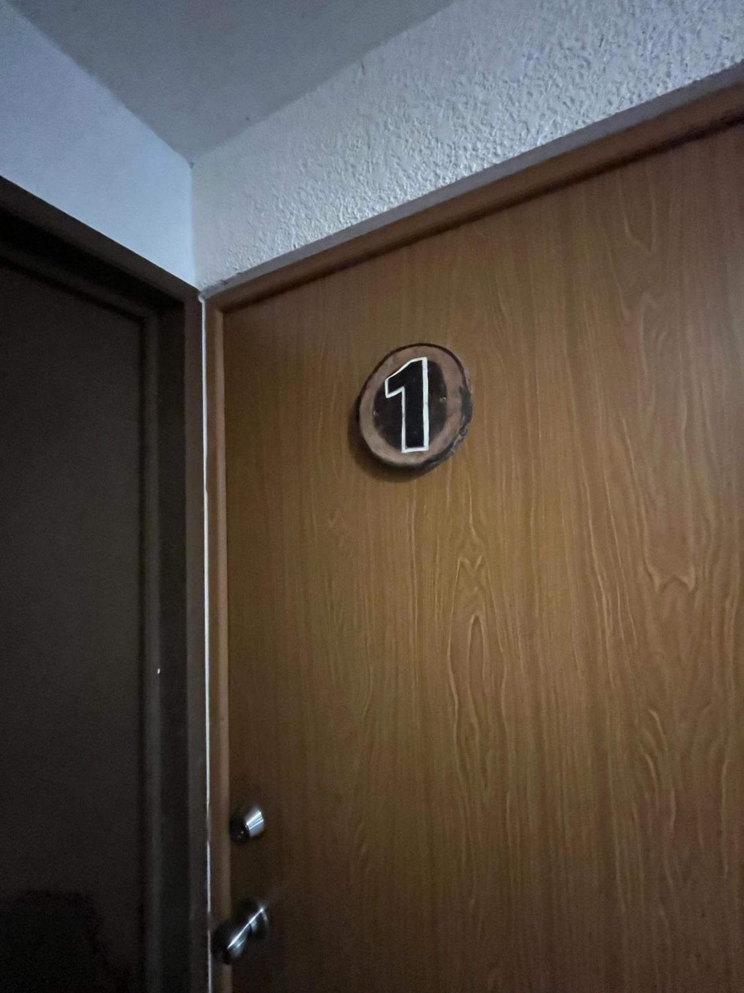Apartments10 *