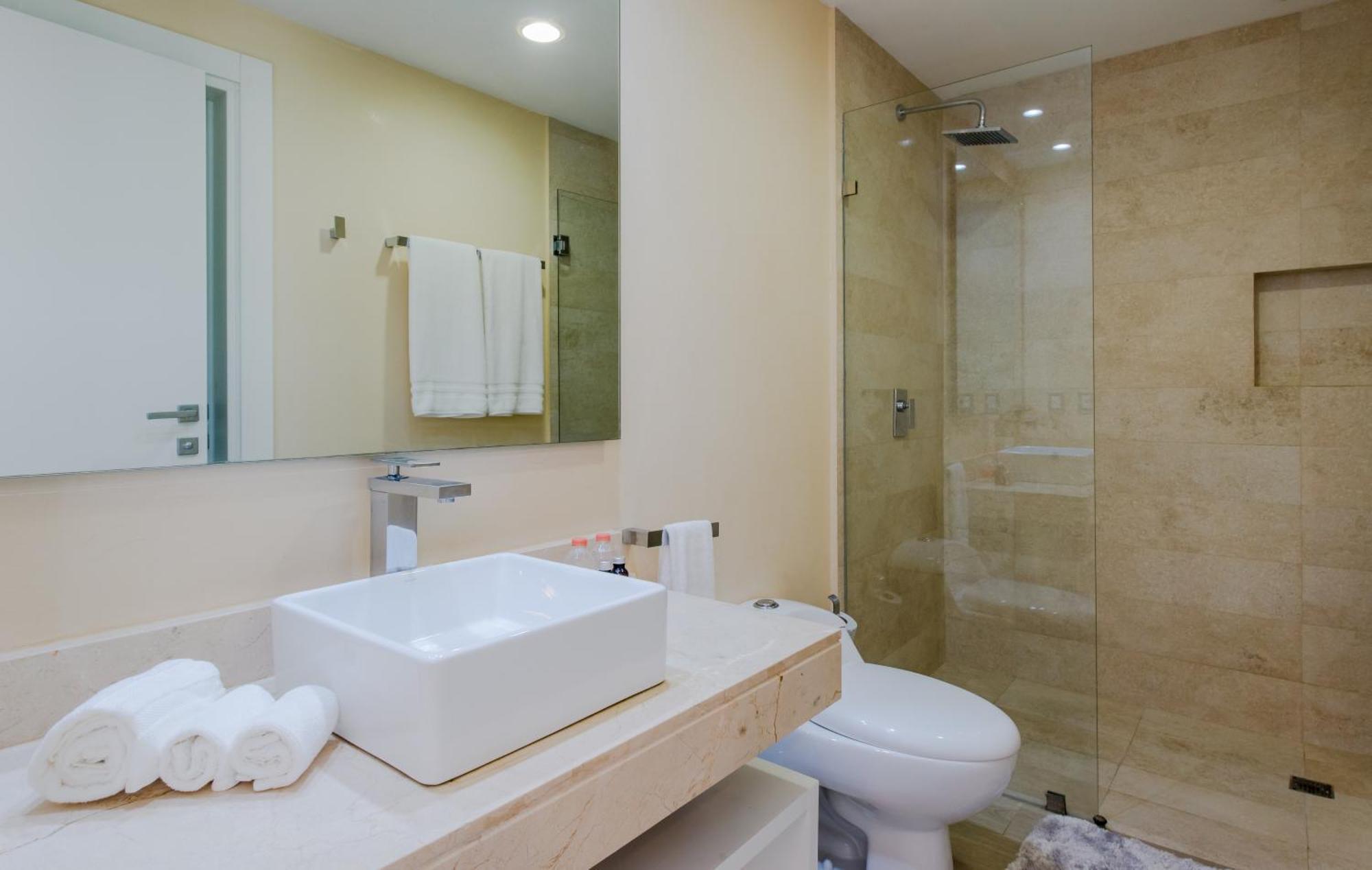 With Roof Pool Half Block To 5th Ave Holiday home Playa del Carmen
