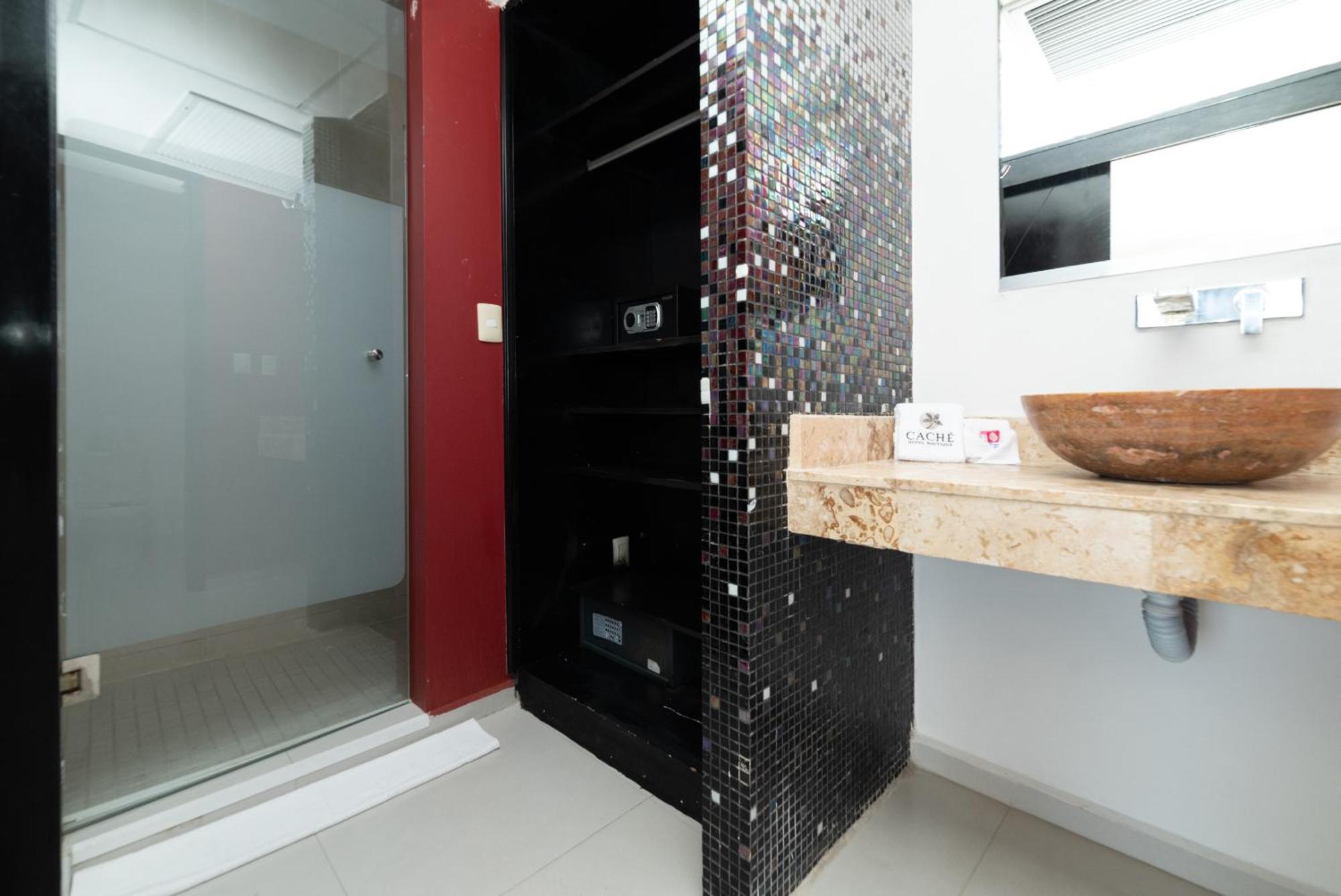 Cache Boutique - Adults Only Playa del Carmen