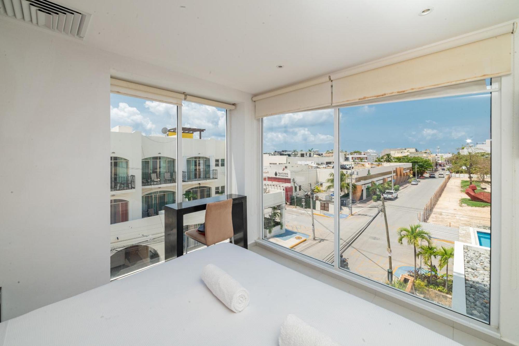 Cache Boutique - Adults Only 3*