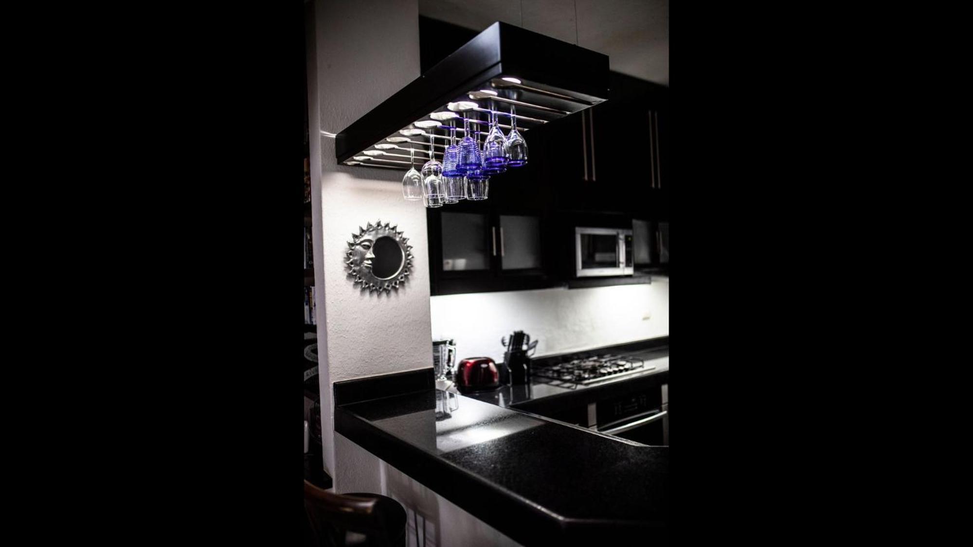 Penthouse At Mamitas Beach, Barbecue, Balcony, Sundeck, Jacuzzi *