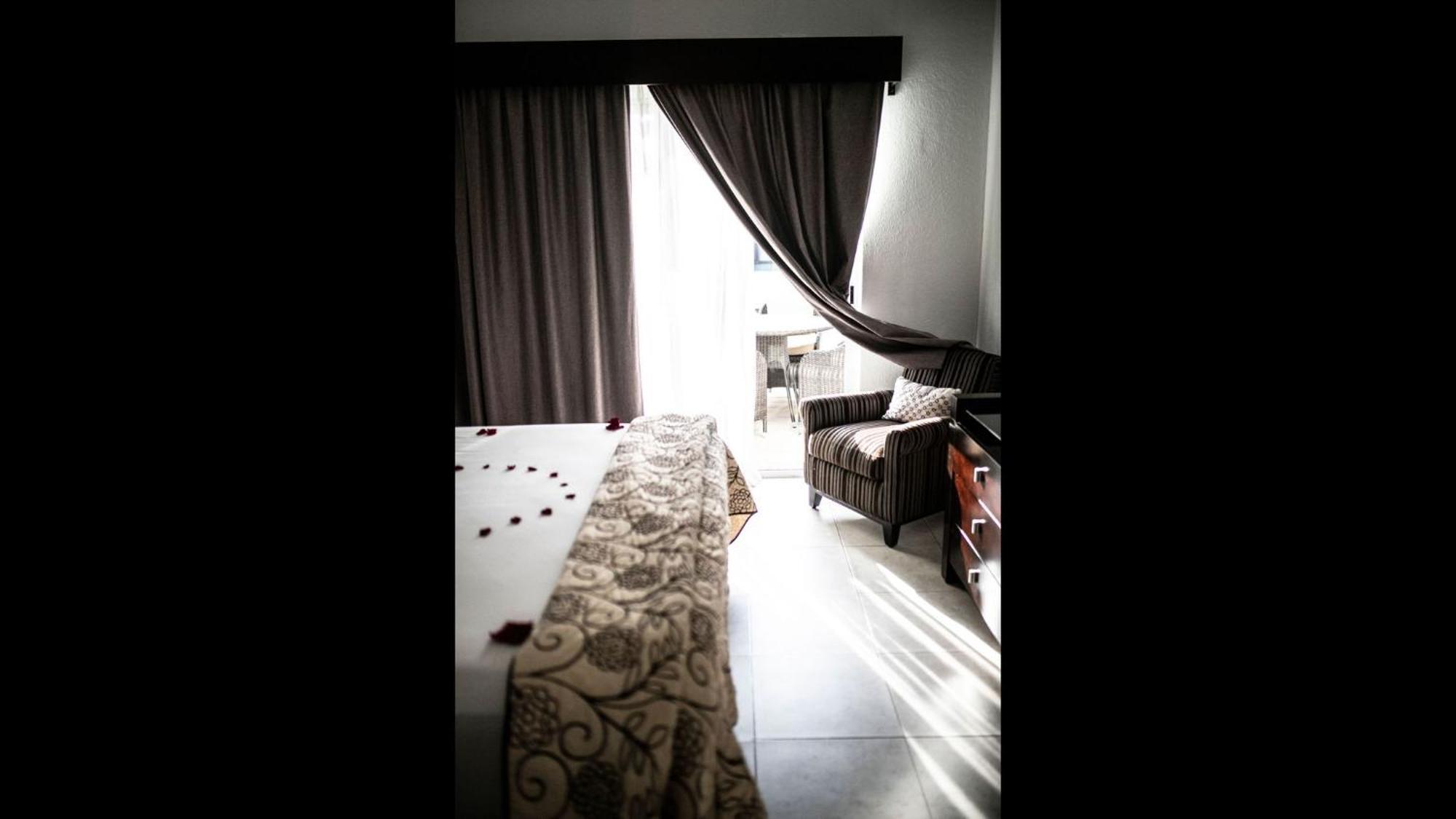 Penthouse At Mamitas Beach, Barbecue, Balcony, Sundeck, Jacuzzi * Playa del Carmen